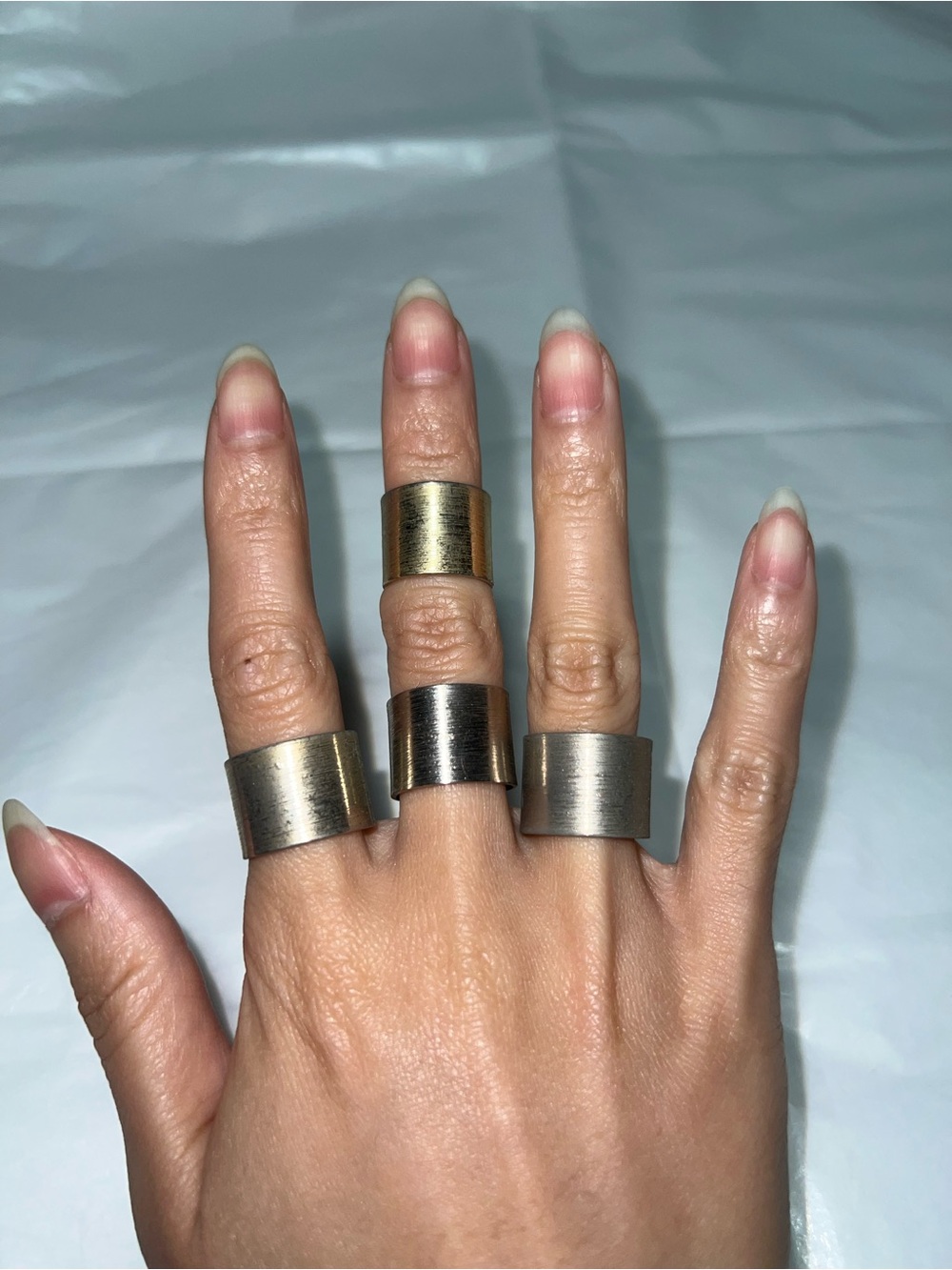 4 Piece Wide Metal Band Ring - Brushed Gold Tone Women's Fashion Rings